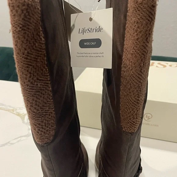 Brown Knee-High Women's Boots - Picture 4 of 8
